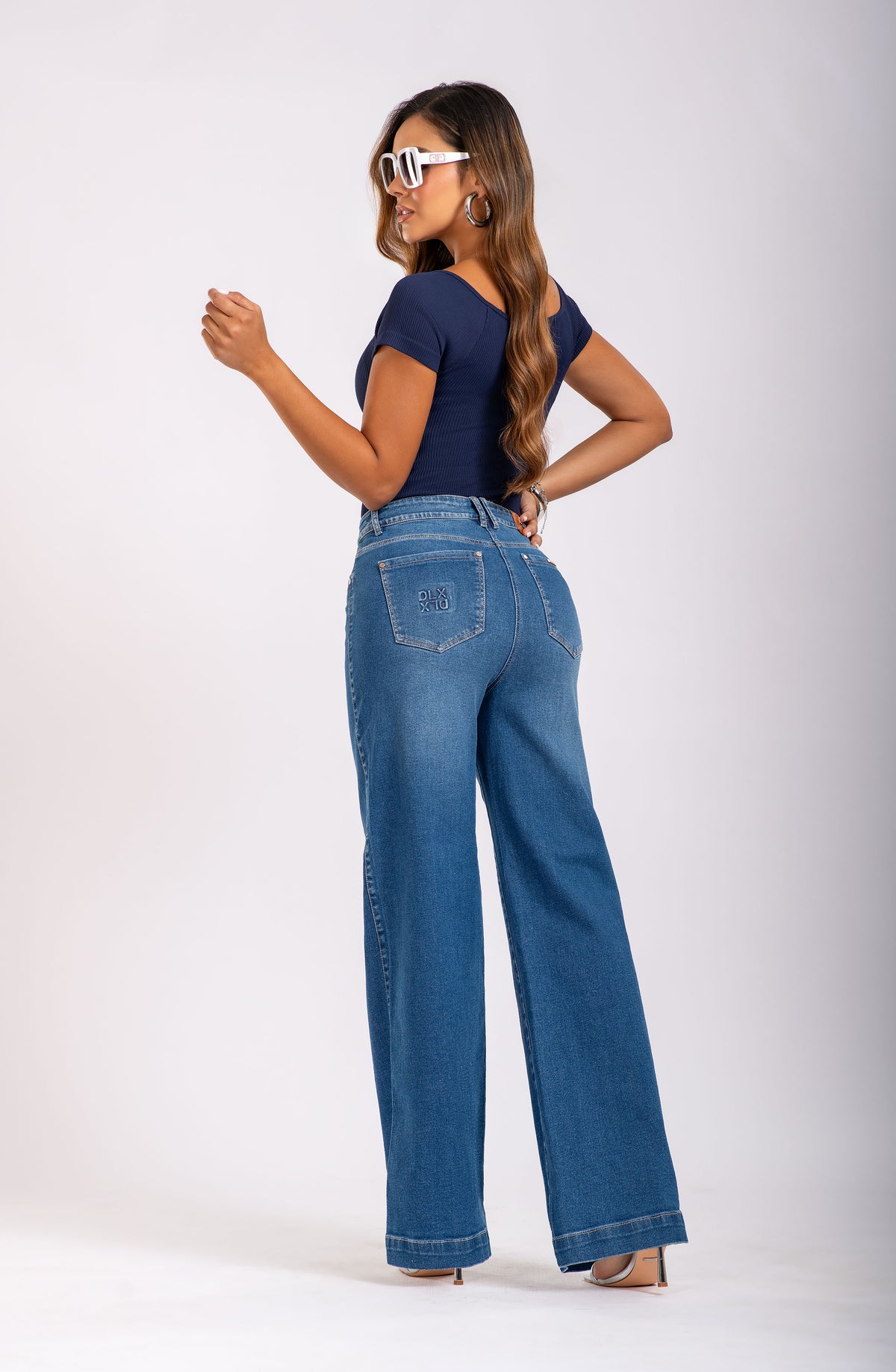 7470 JEANS PALAZO DELUXE (ORDENA UNA TALLA MENOS)